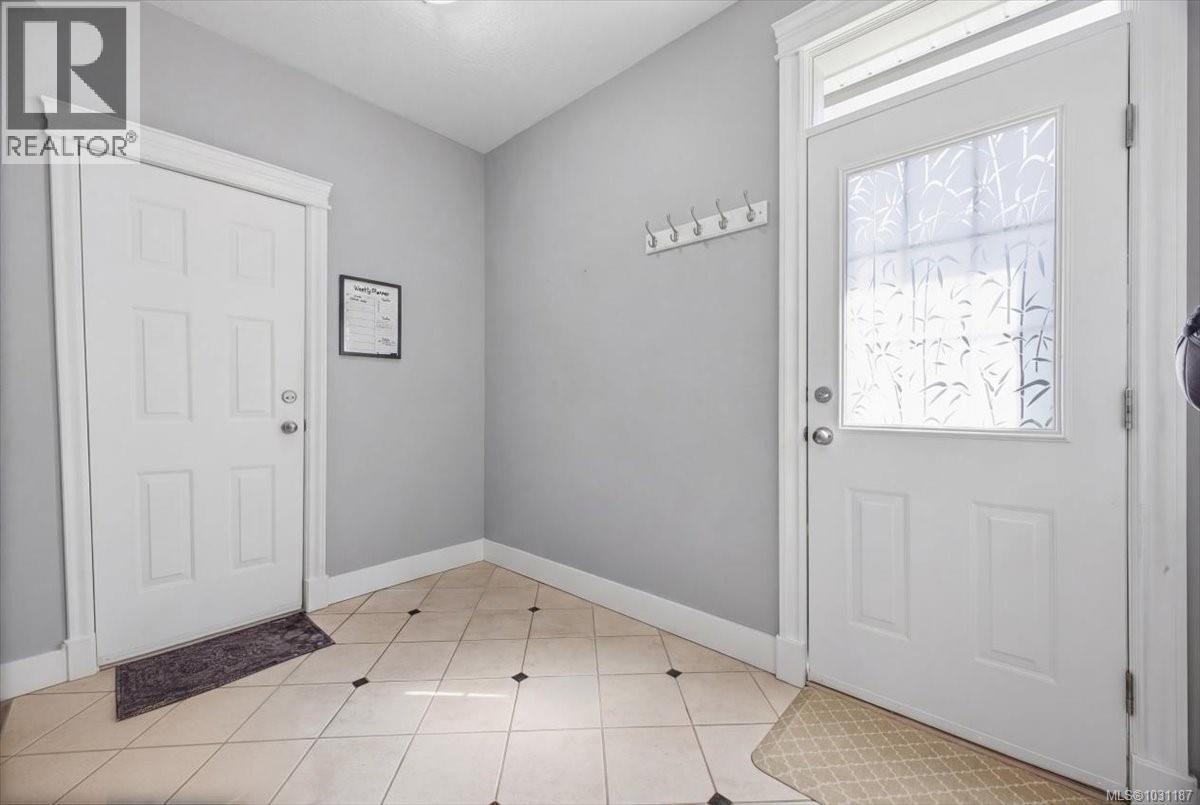 1971 Woodridge Rd, Nanaimo