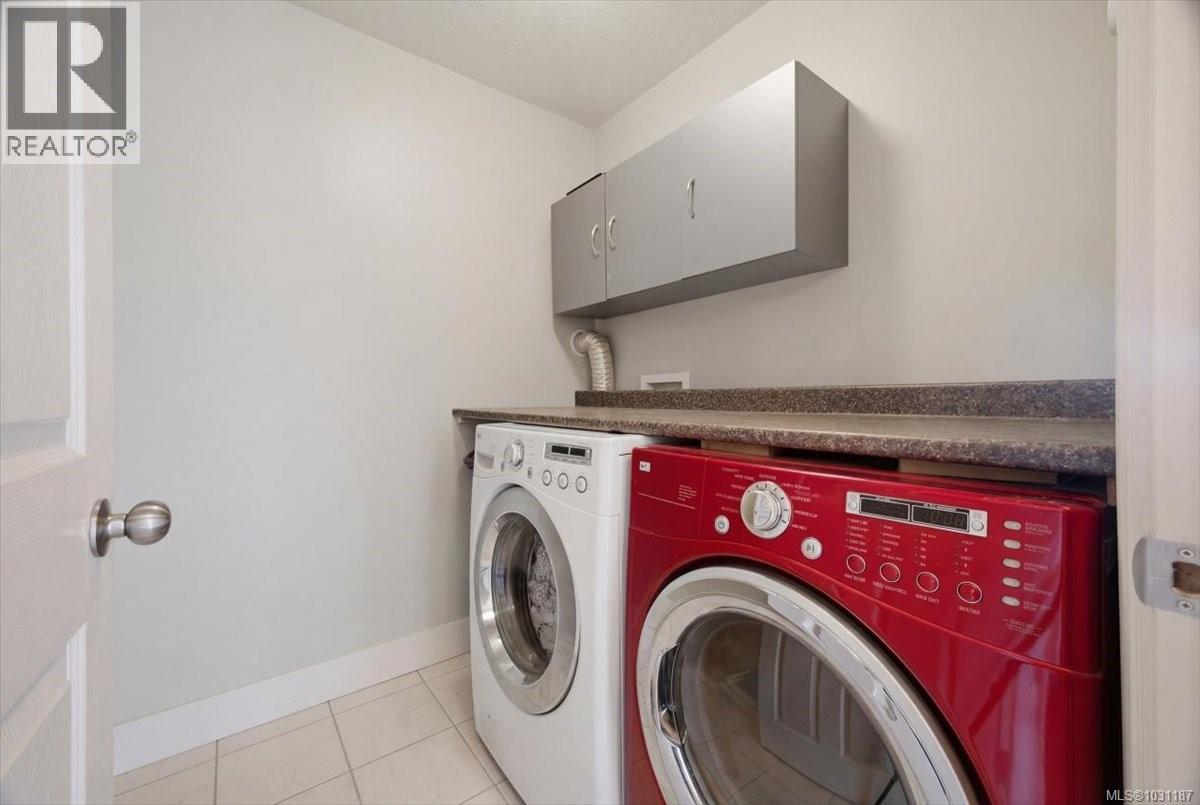 1971 Woodridge Rd, Nanaimo