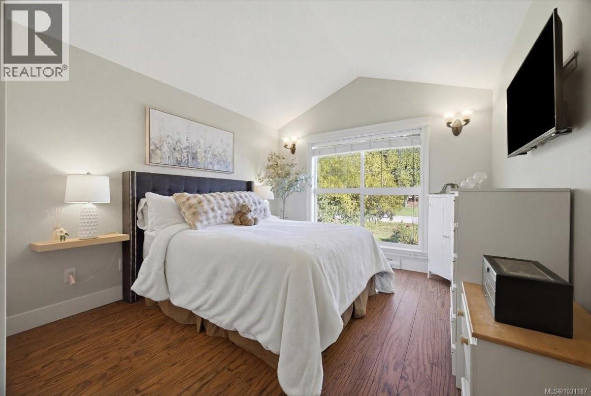 1971 Woodridge Rd, Nanaimo