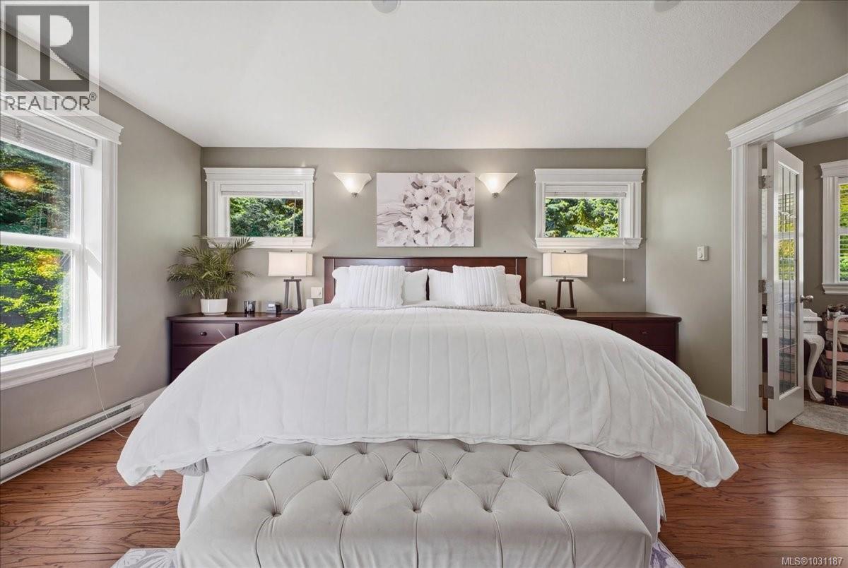 1971 Woodridge Rd, Nanaimo