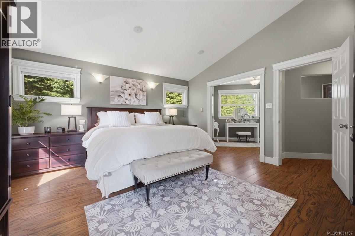 1971 Woodridge Rd, Nanaimo