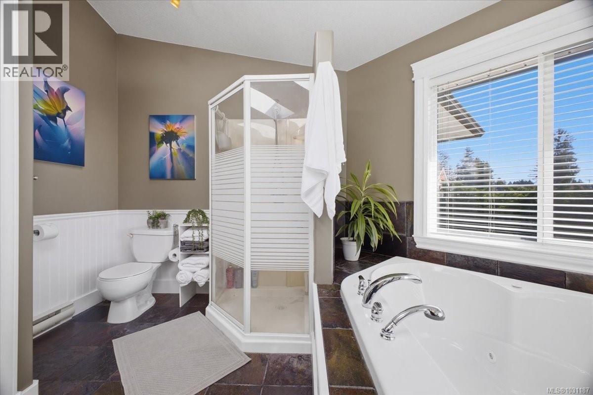 1971 Woodridge Rd, Nanaimo