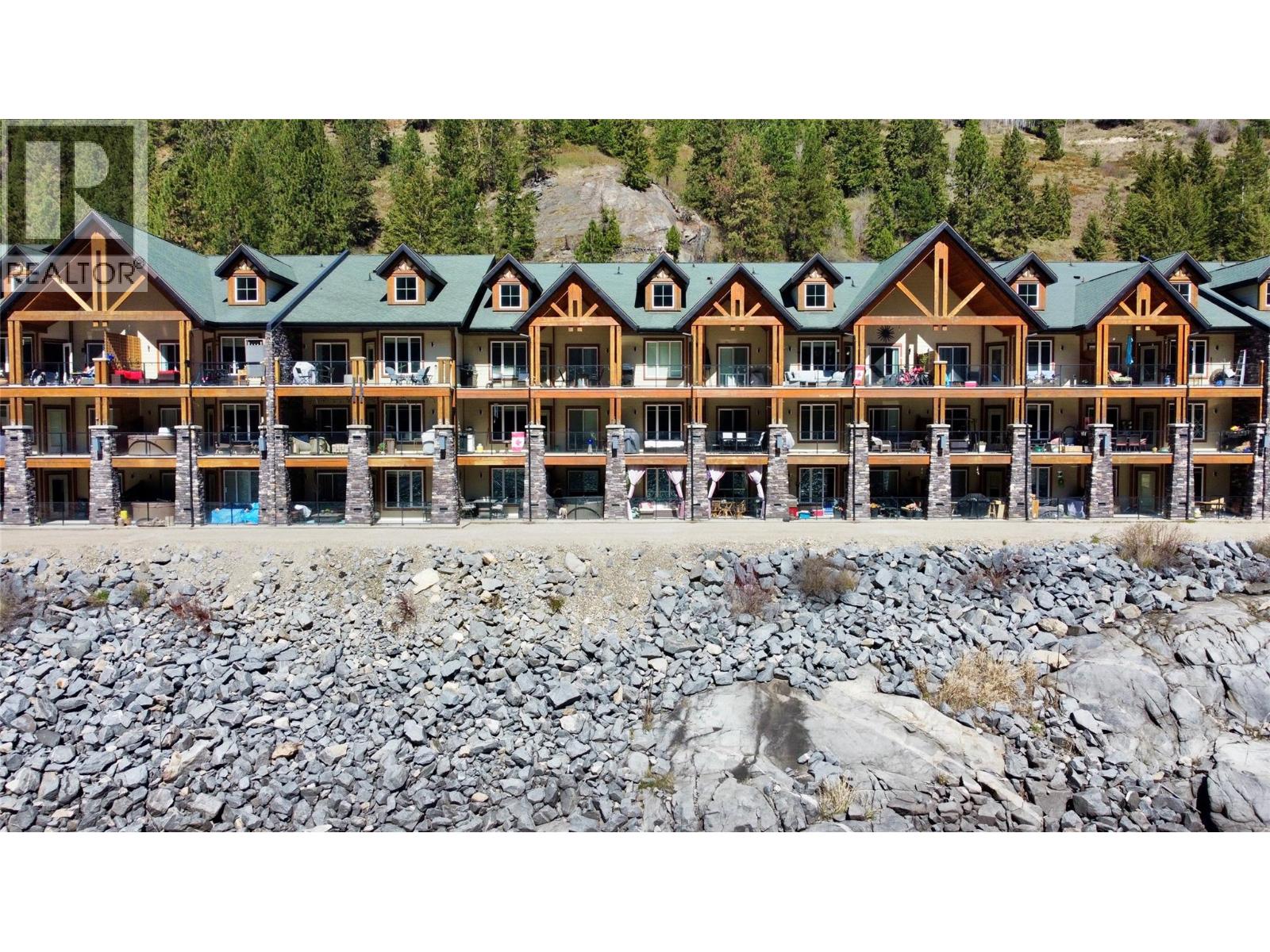 5570 Broadwater Road Unit# 109, Castlegar