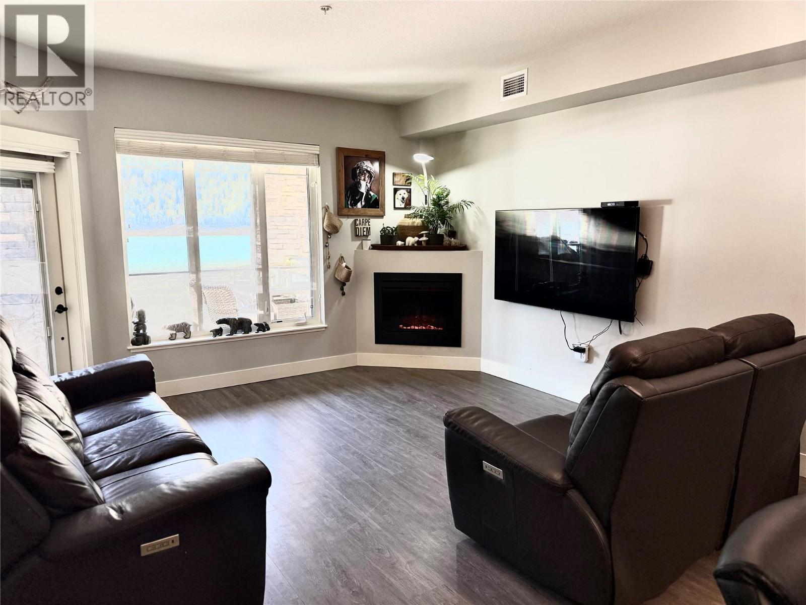 5570 Broadwater Road Unit# 109, Castlegar