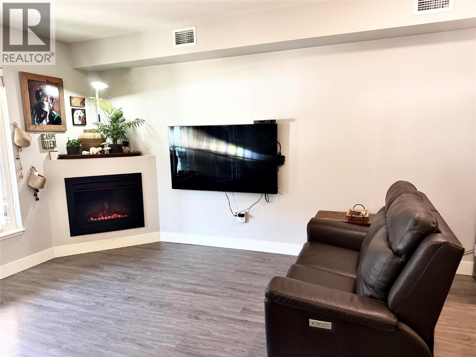 5570 Broadwater Road Unit# 109, Castlegar