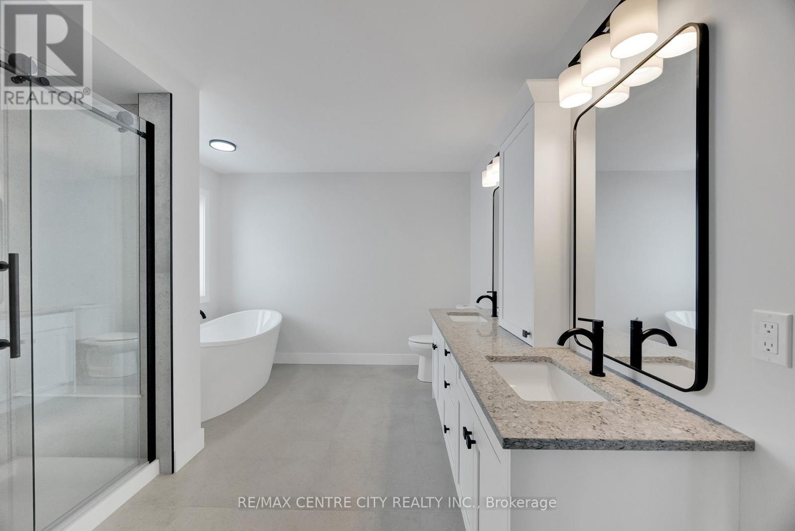 211 FOXBOROUGH PLACE Property Photo