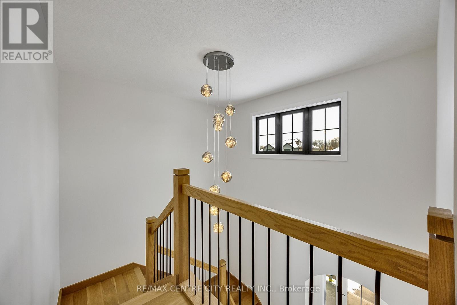 211 FOXBOROUGH PLACE - 42