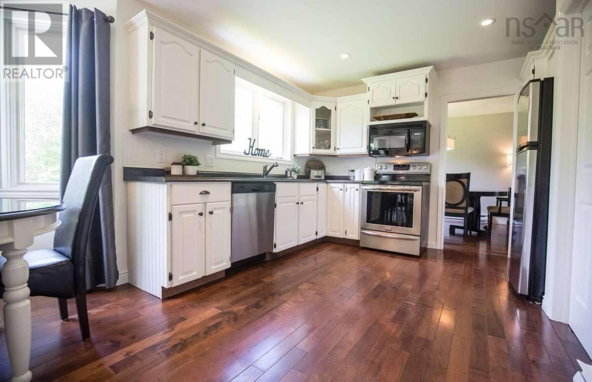 Property 29 of 50 of 1509 Highway 6