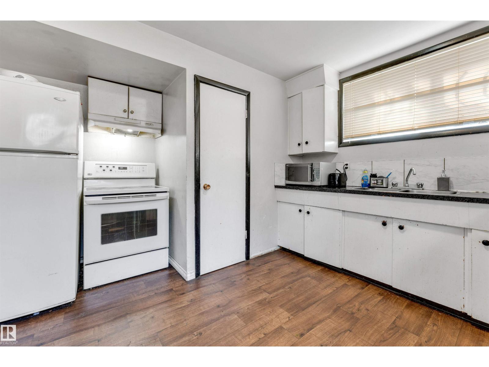 12908 126 ST NW, Edmonton