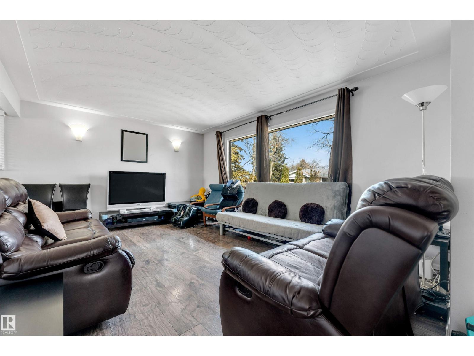 12908 126 ST NW, Edmonton