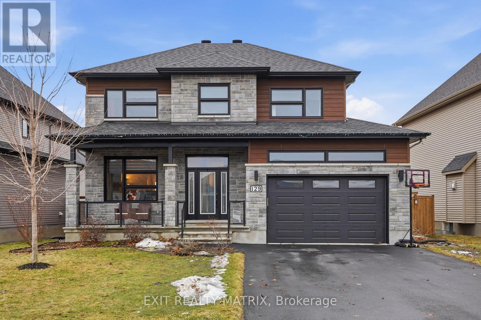 129 LYON STREET - 1