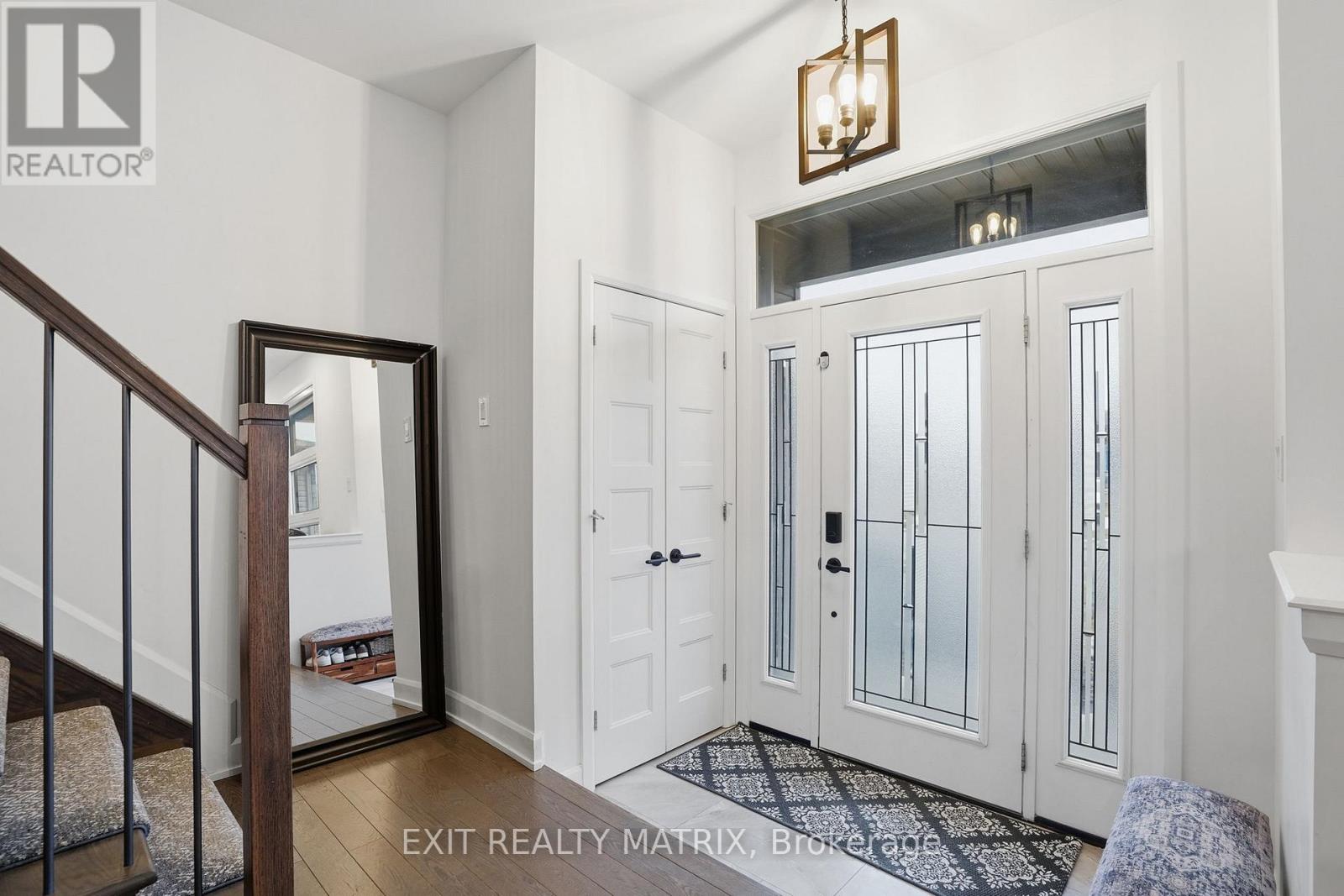 129 LYON STREET - 4