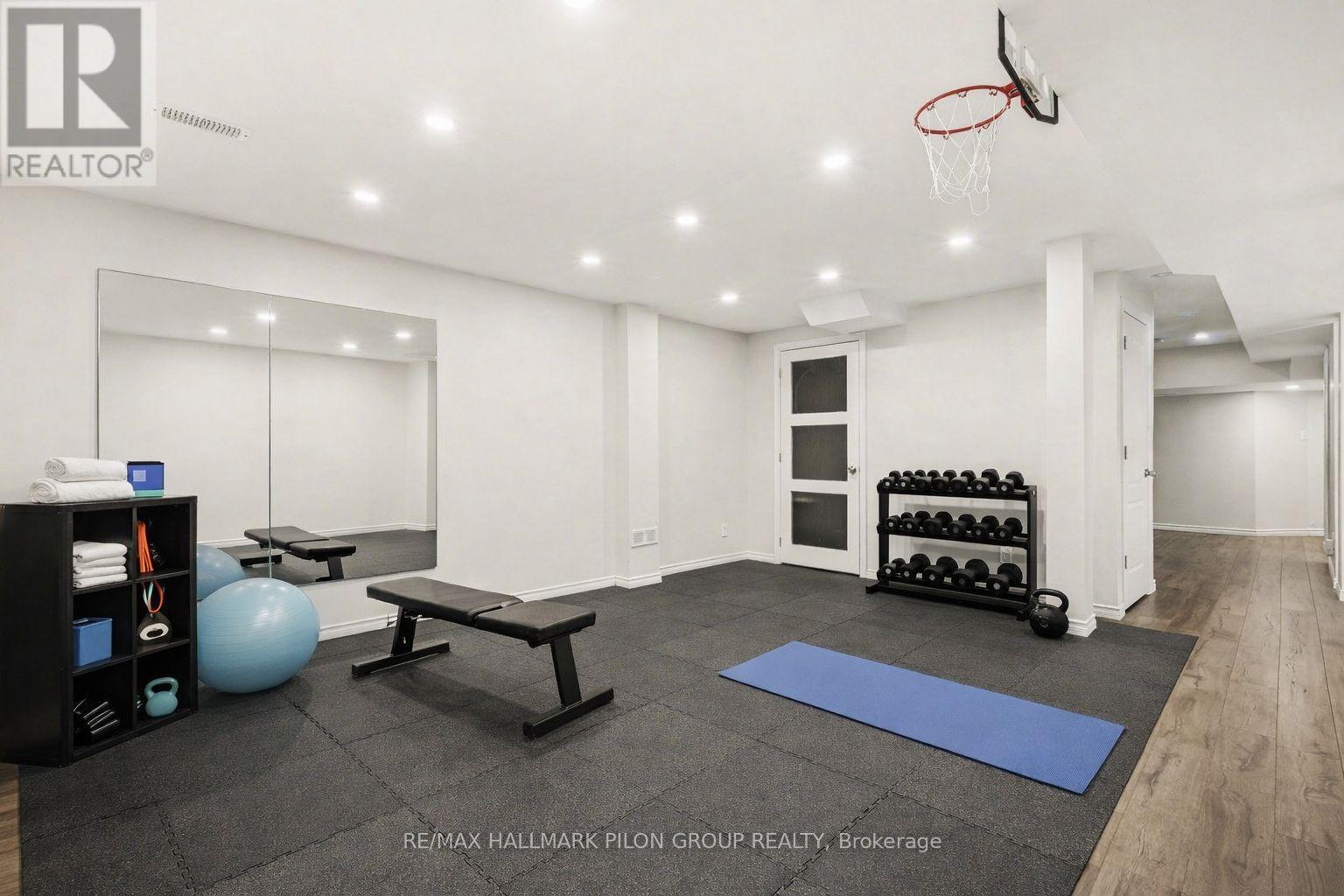 845 CONTOUR STREET - 18