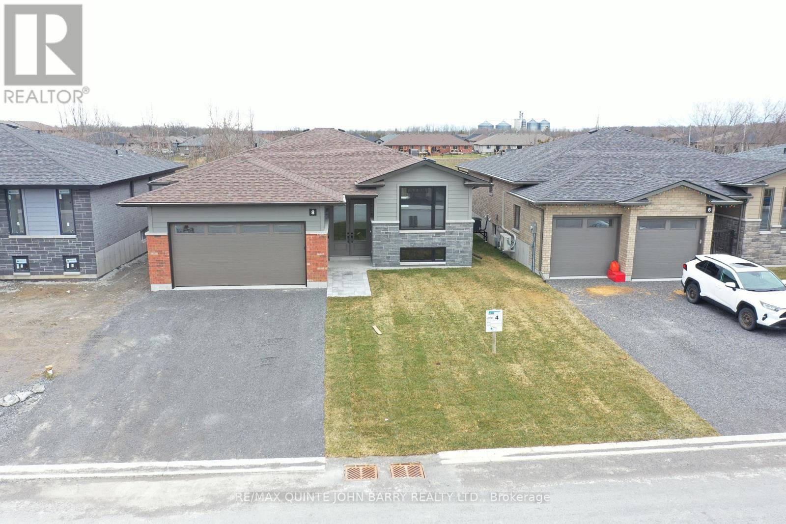 LOT 4 - 8 PARKLAND CIRCLE