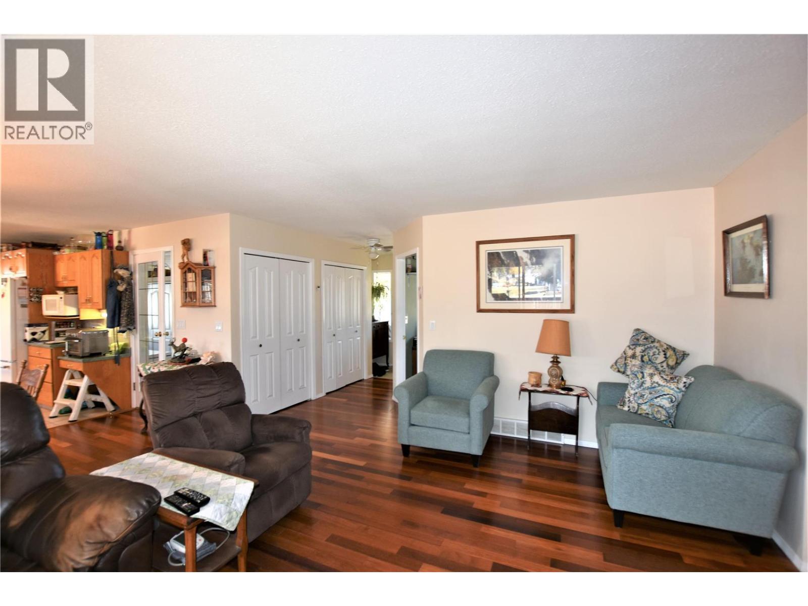 536 Loon Avenue, Vernon