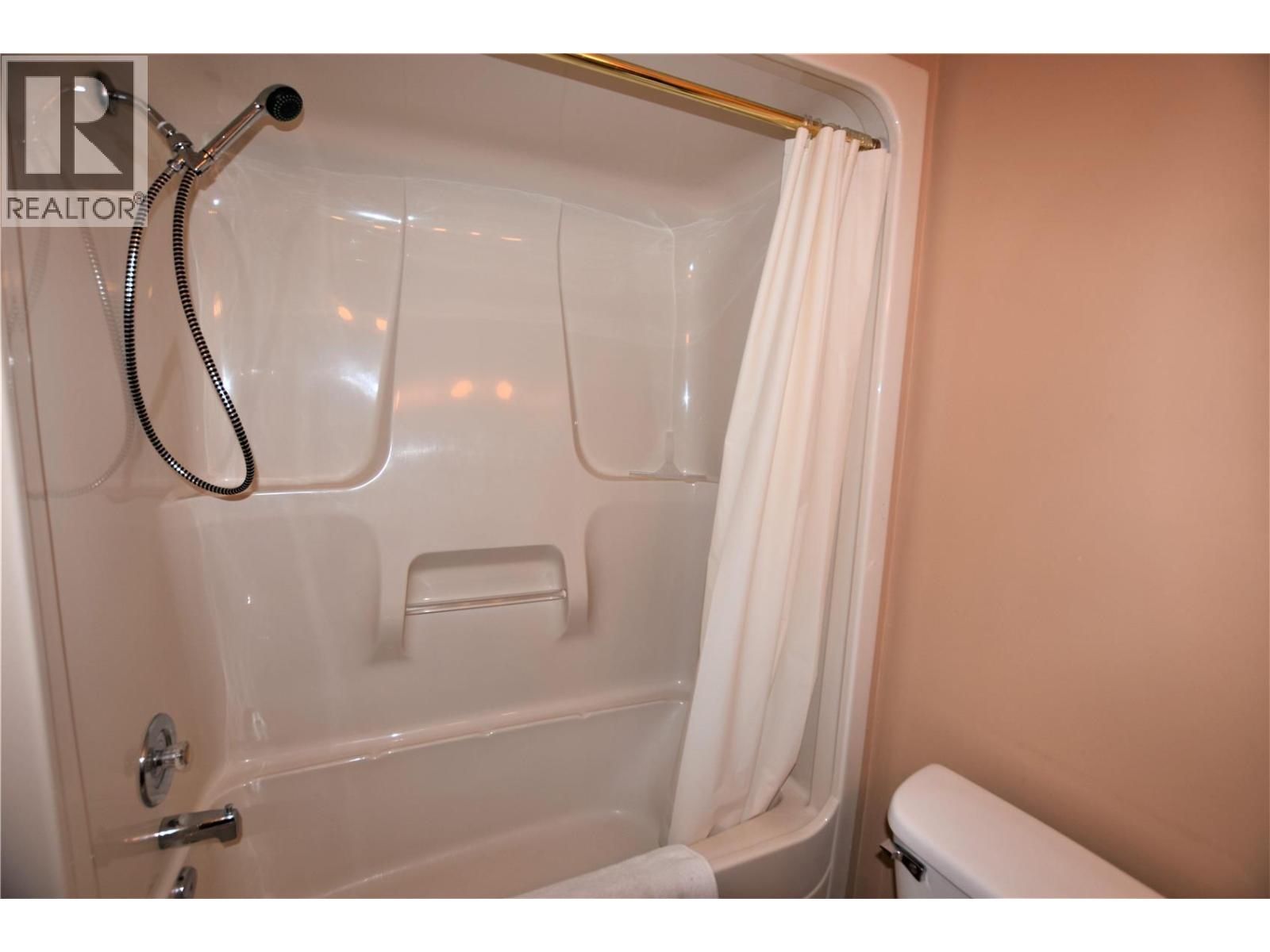 536 Loon Avenue, Vernon