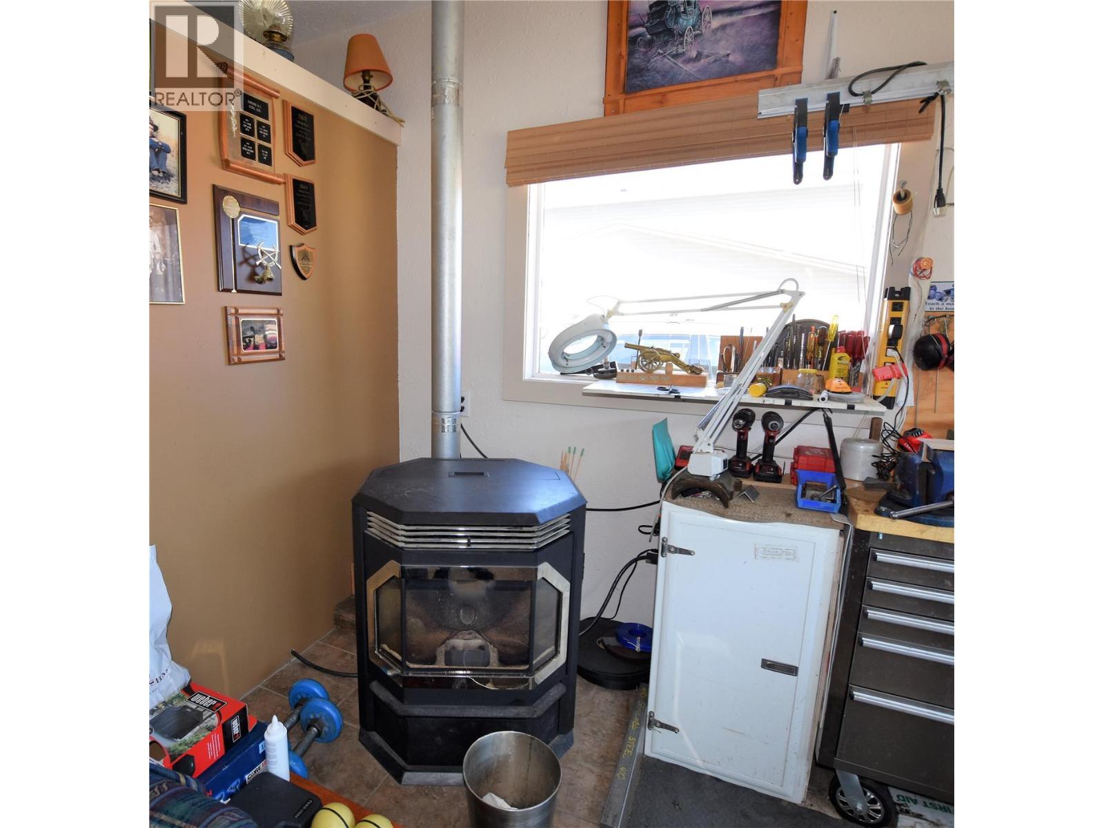 536 Loon Avenue, Vernon