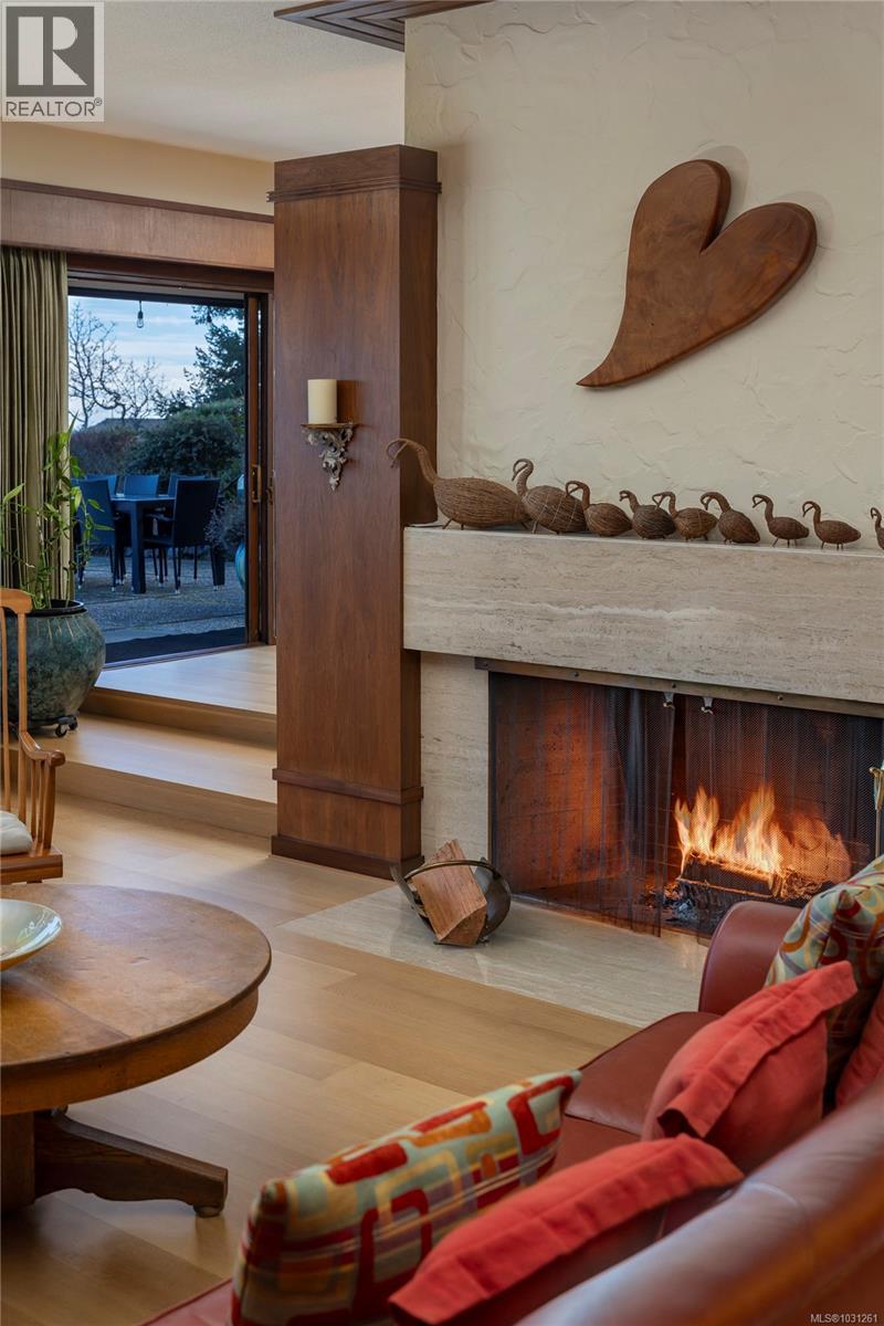 1996 FERNDALE RD - 10