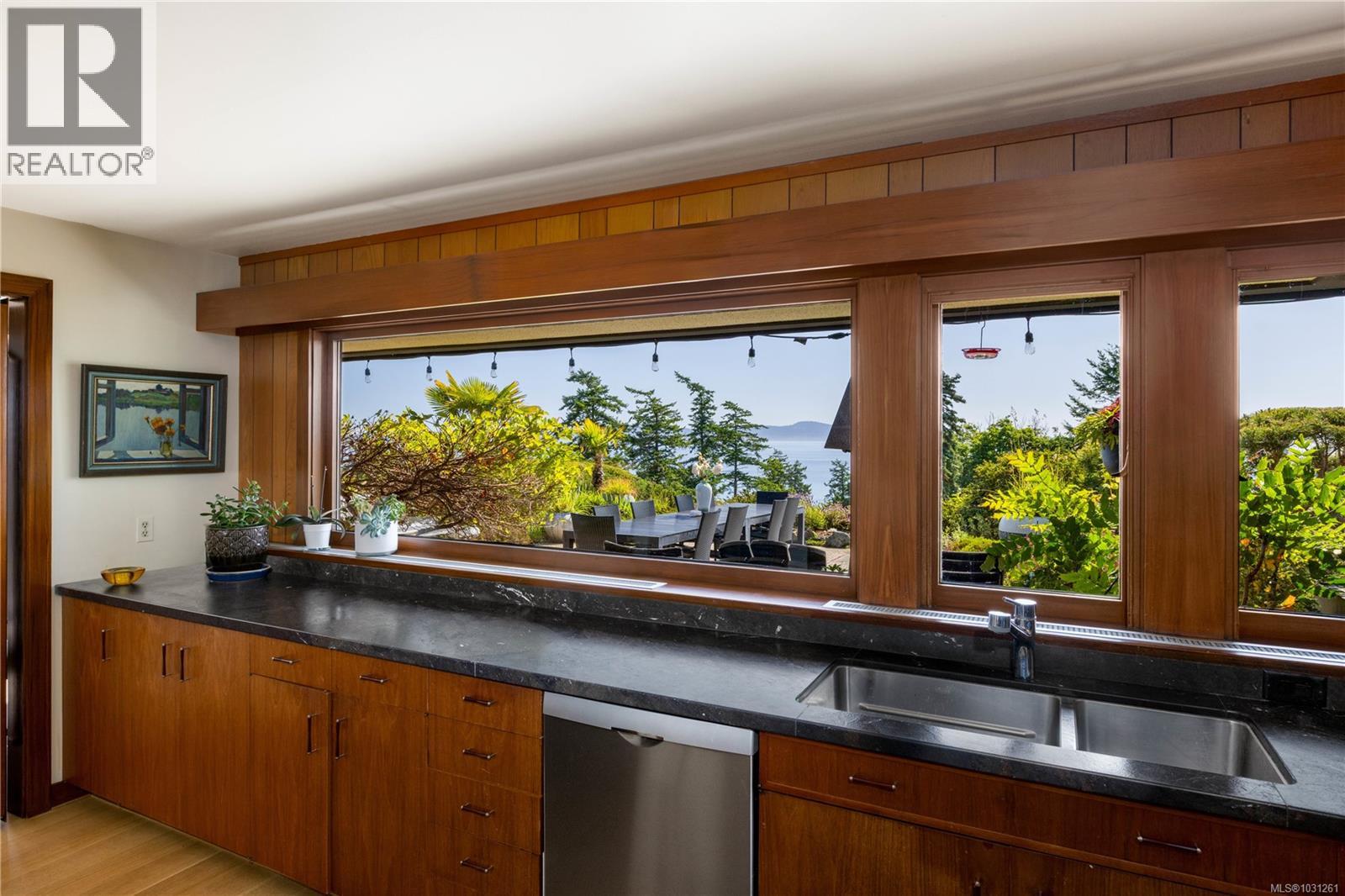 1996 FERNDALE RD - 24