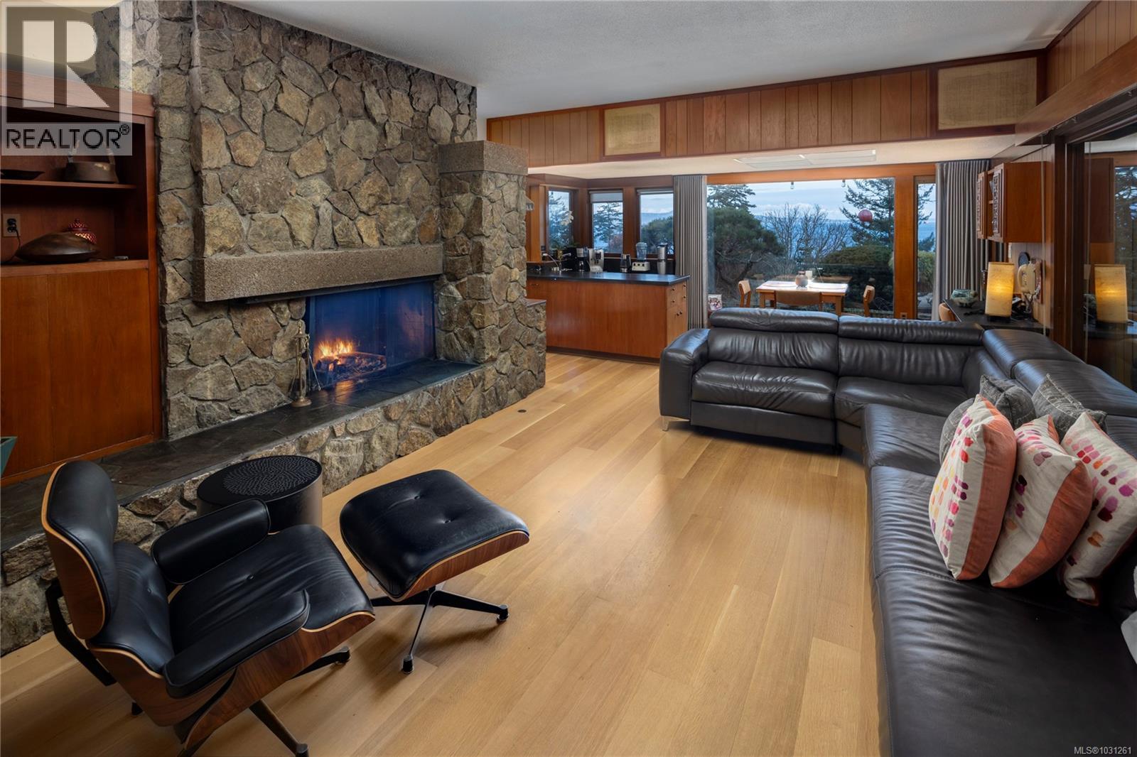 1996 FERNDALE RD - 32