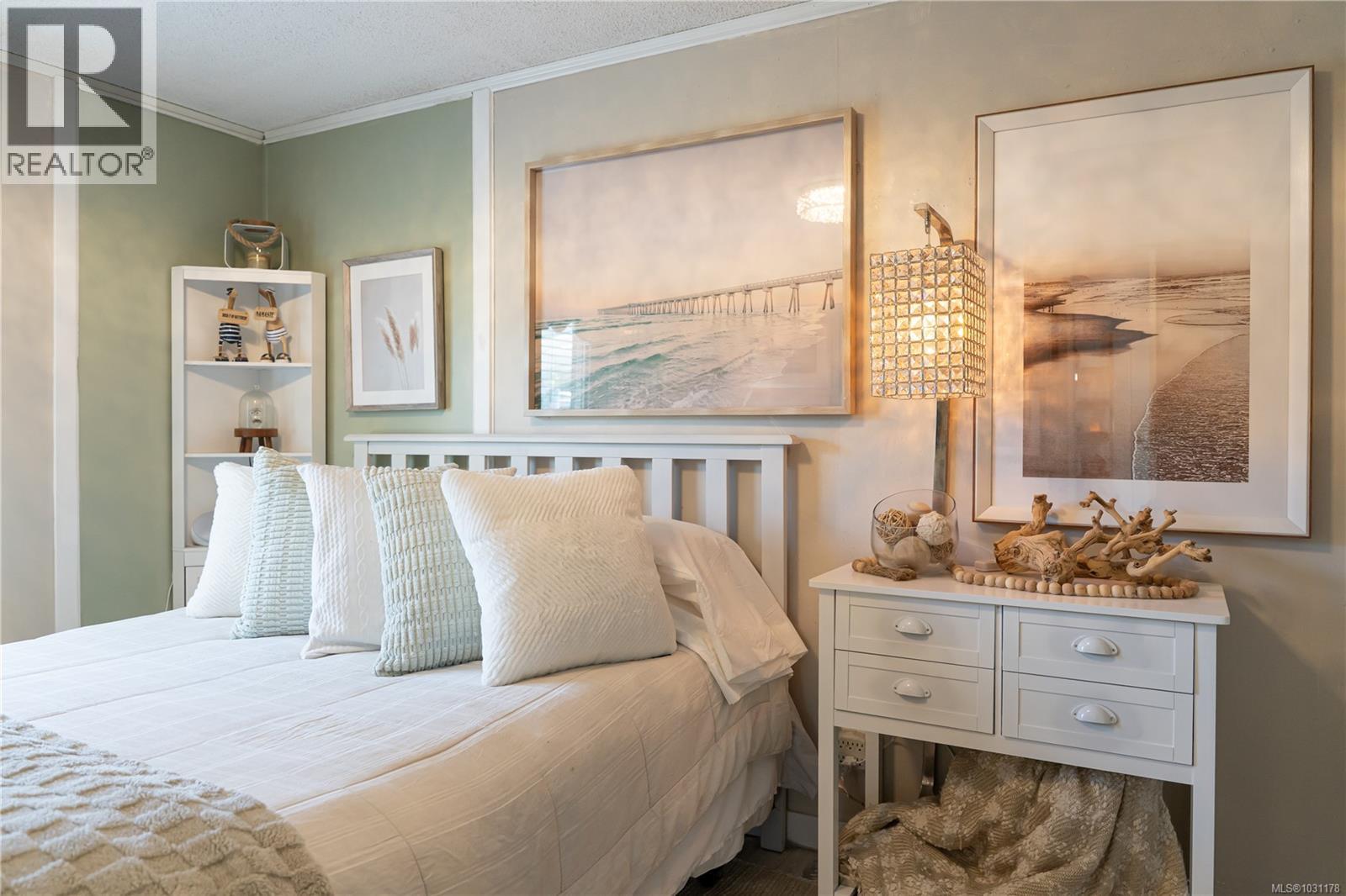 #33 7701 CENTRAL SAANICH RD - 16