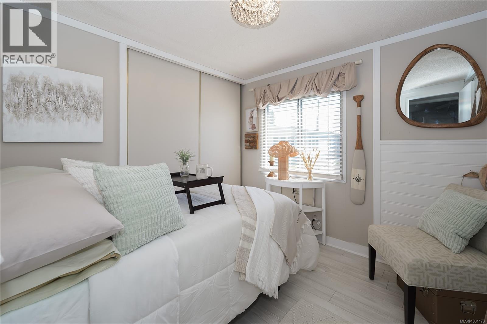 #33 7701 CENTRAL SAANICH RD - 22