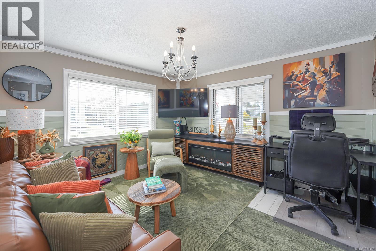 #33 7701 CENTRAL SAANICH RD - 24