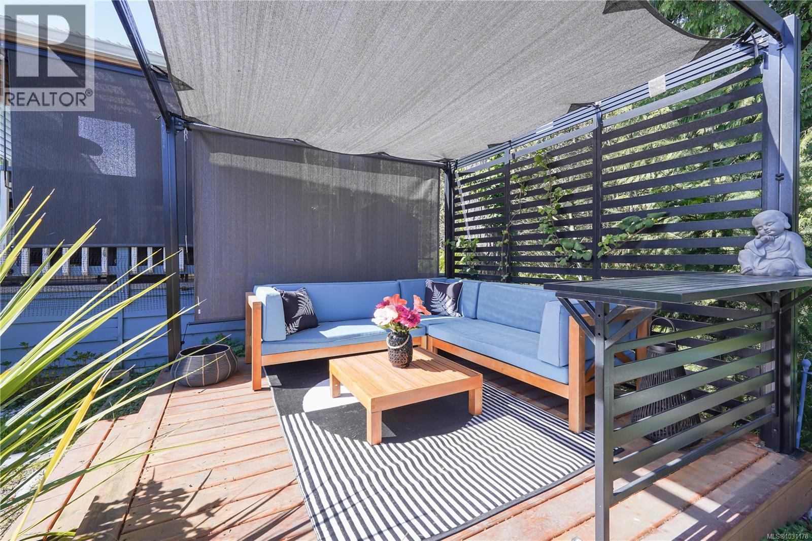 #33 7701 CENTRAL SAANICH RD - 26