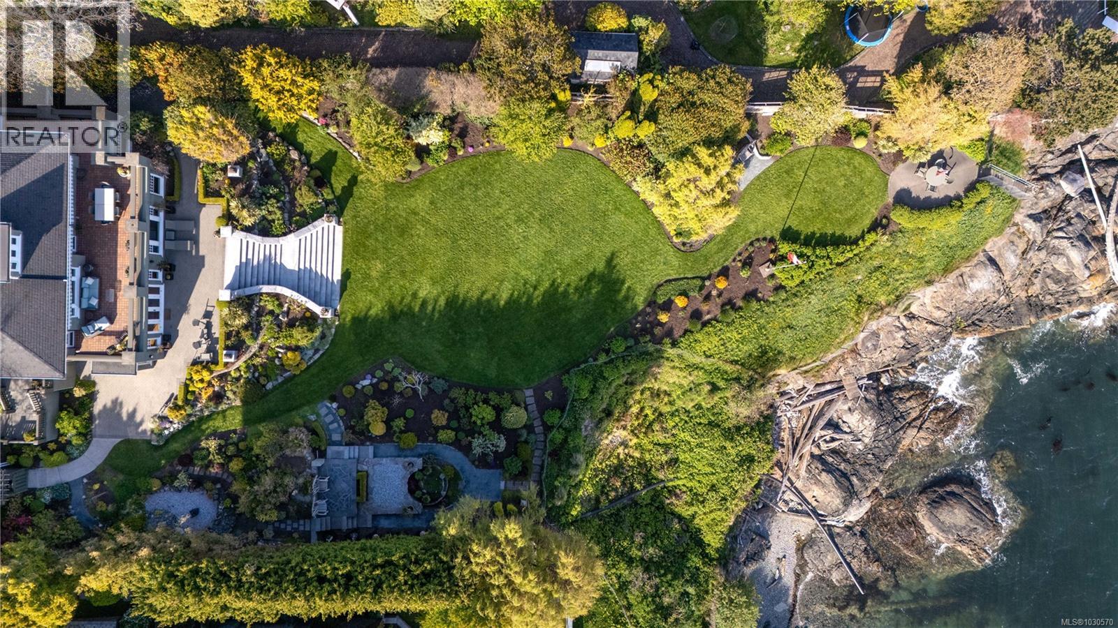  261 King George Terrace, Oak Bay