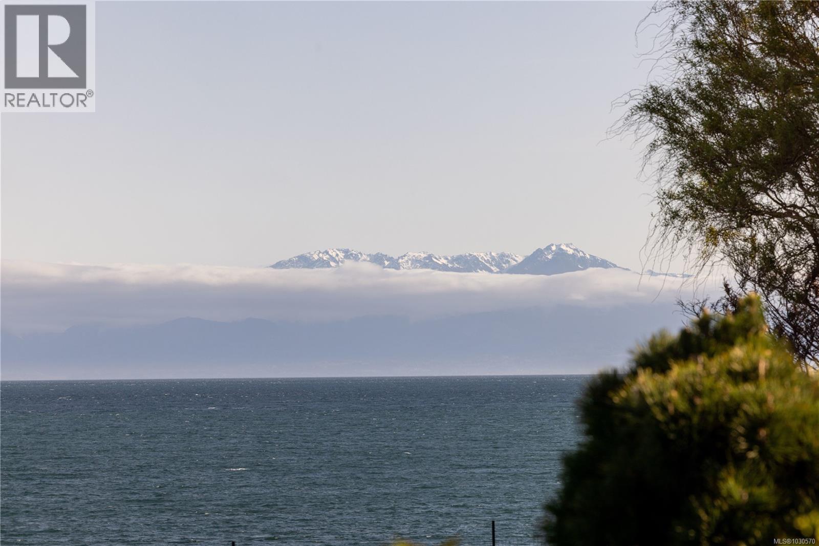  261 King George Terrace, Oak Bay