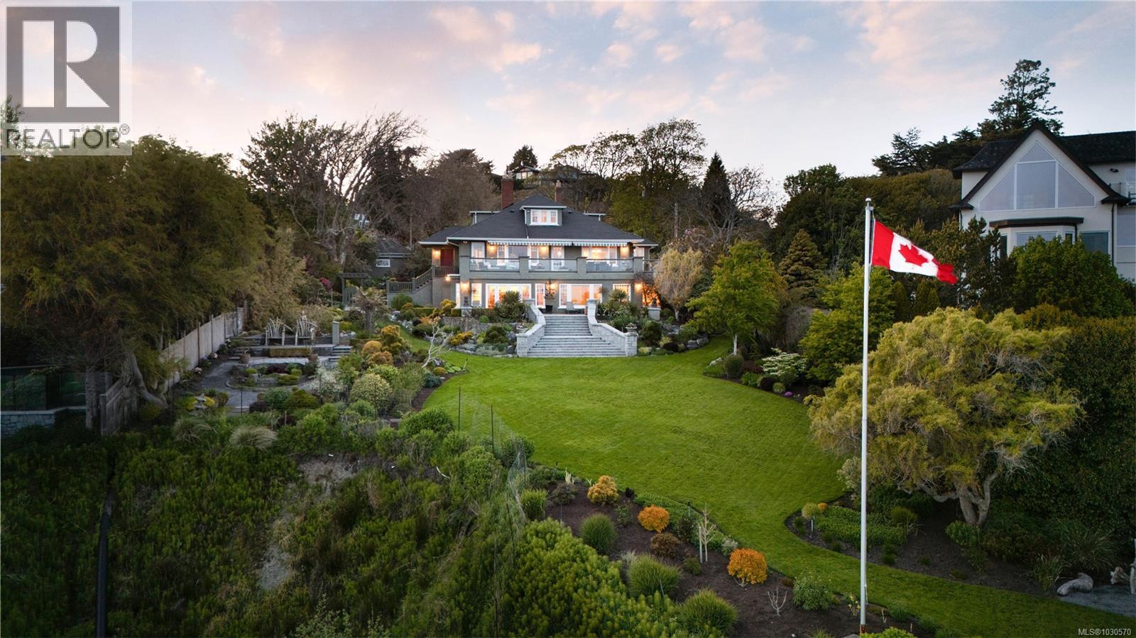  261 King George Terrace, Oak Bay