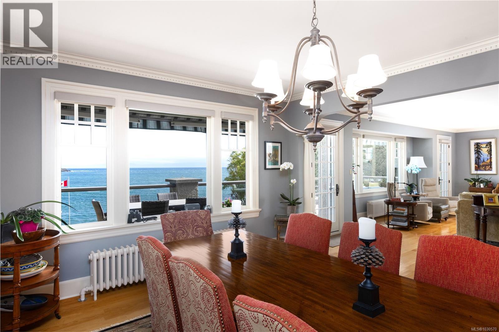  261 King George Terrace, Oak Bay