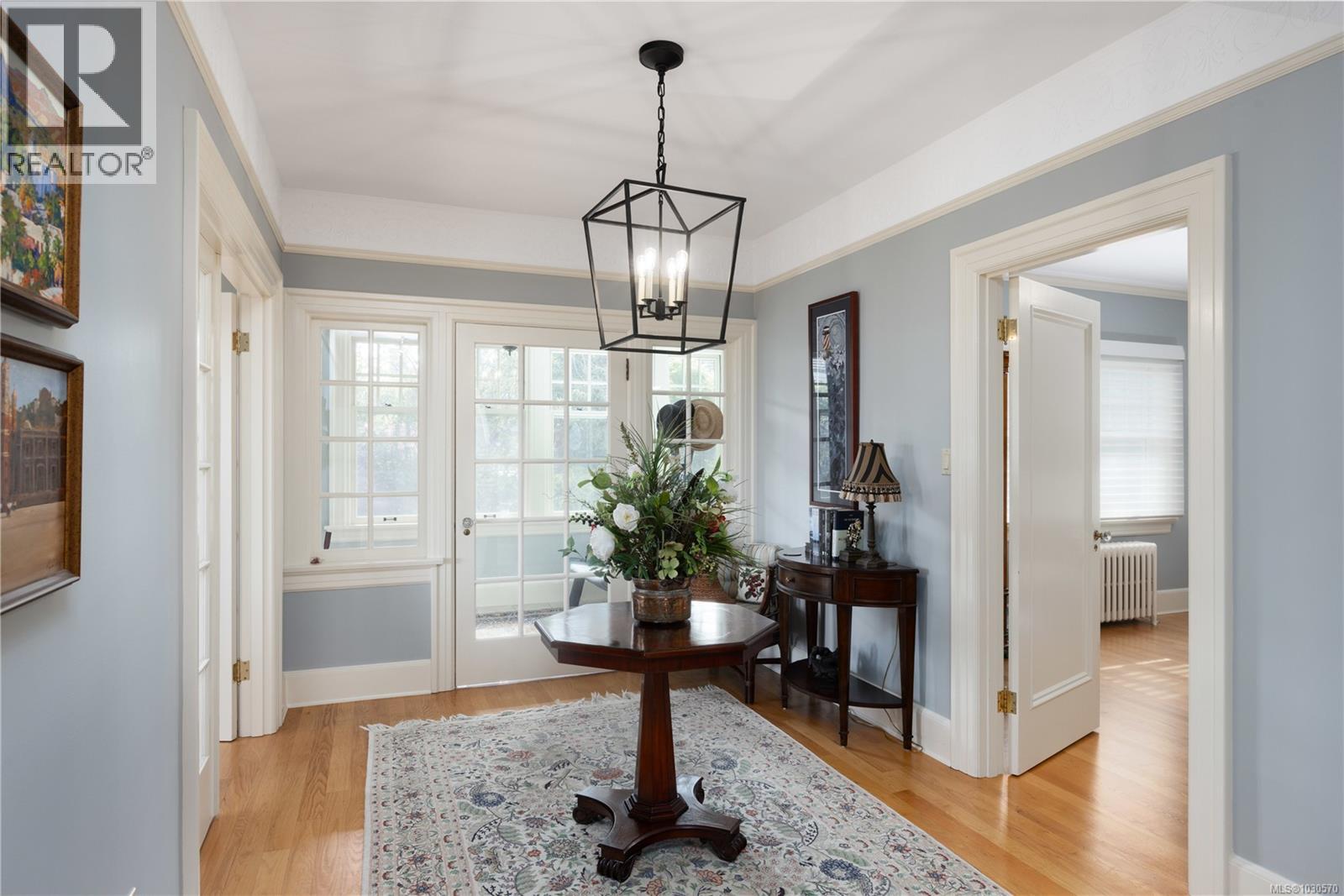  261 King George Terrace, Oak Bay