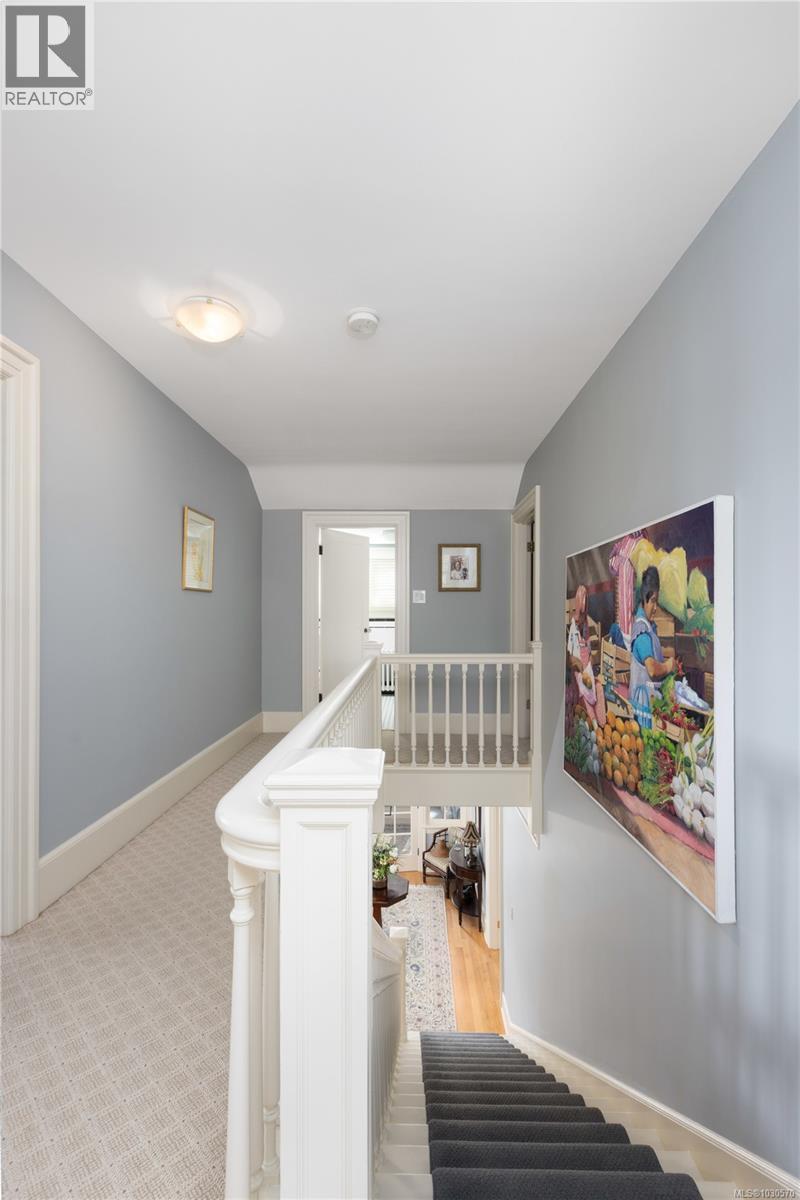  261 King George Terrace, Oak Bay