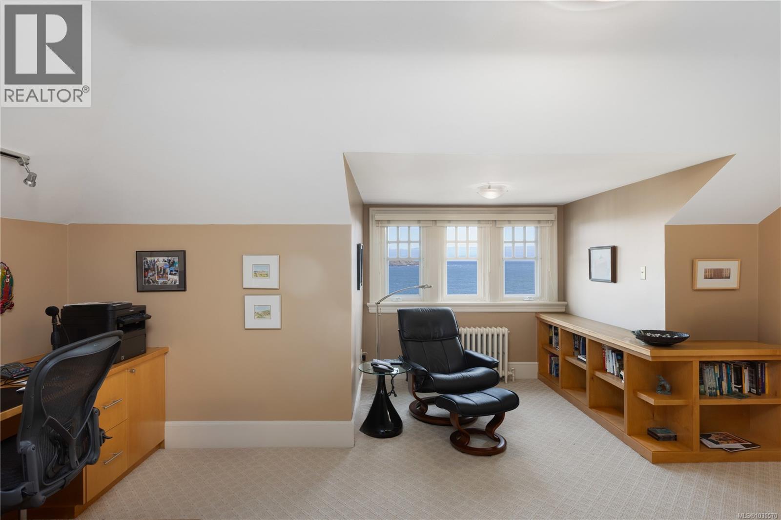  261 King George Terrace, Oak Bay