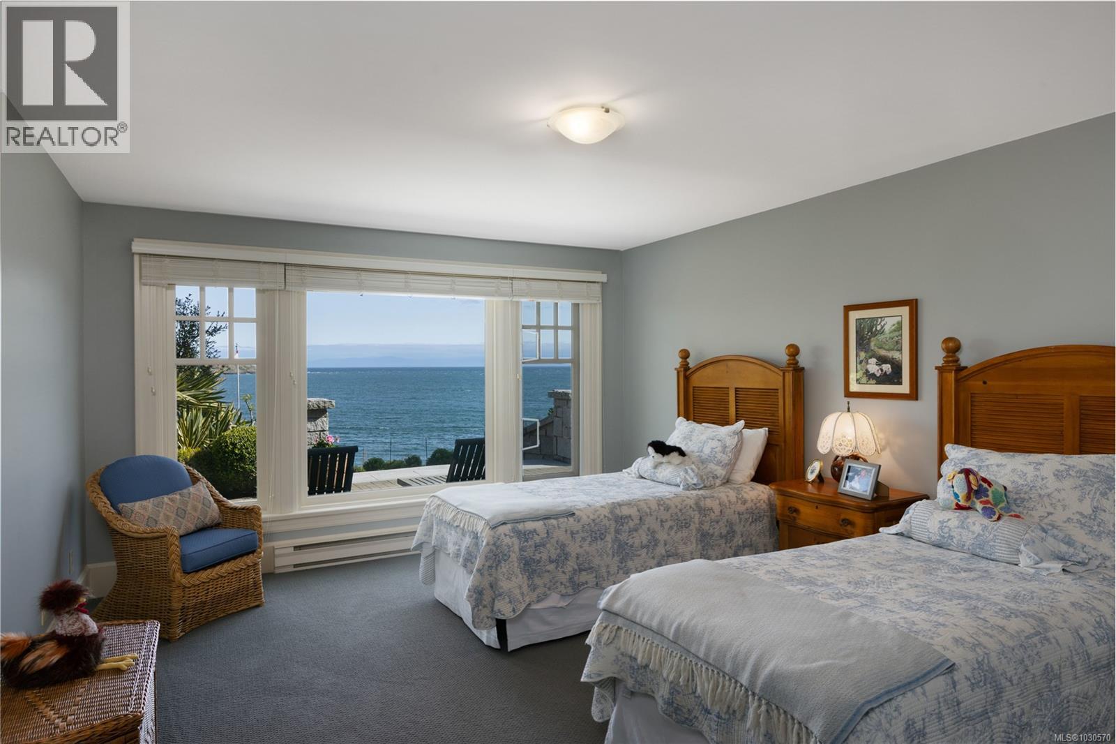  261 King George Terrace, Oak Bay