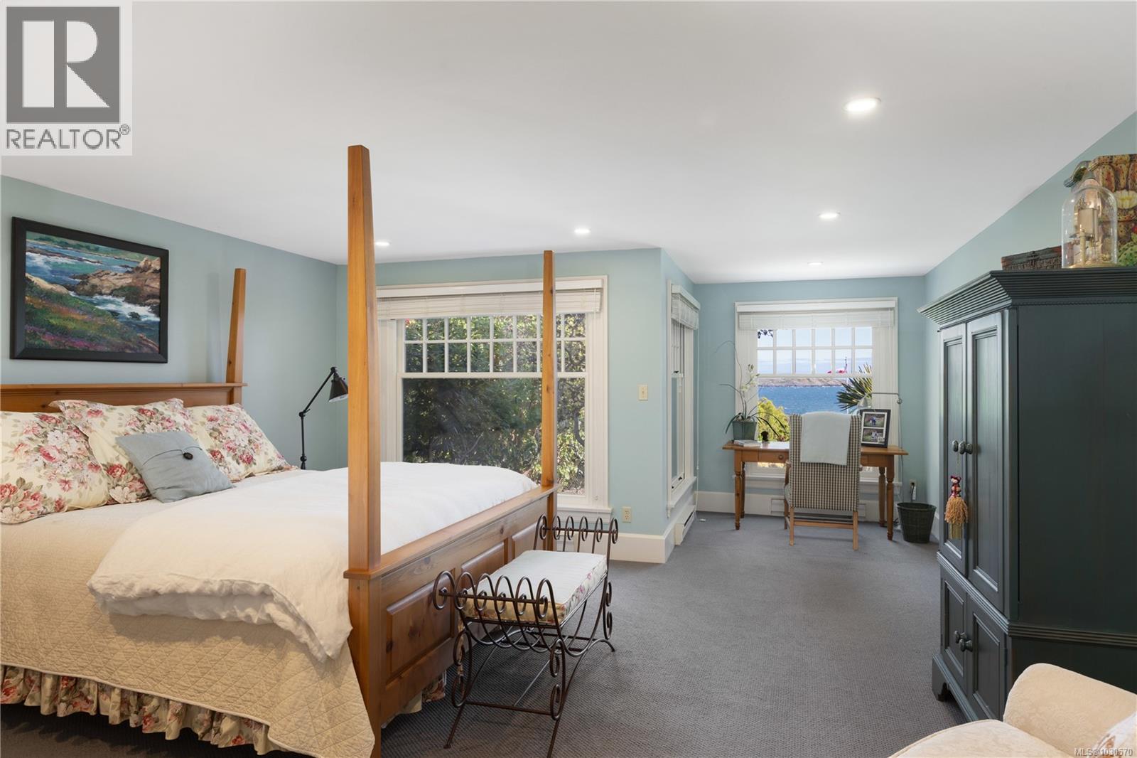  261 King George Terrace, Oak Bay