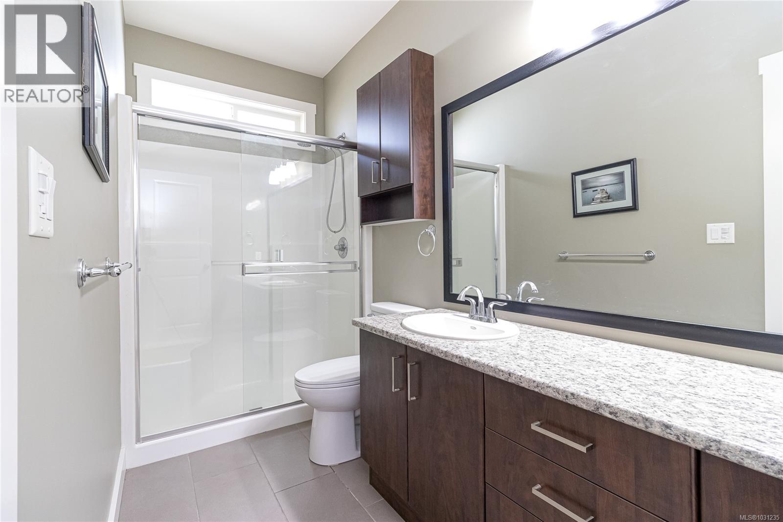 1186 Sikorsky Rd, Langford