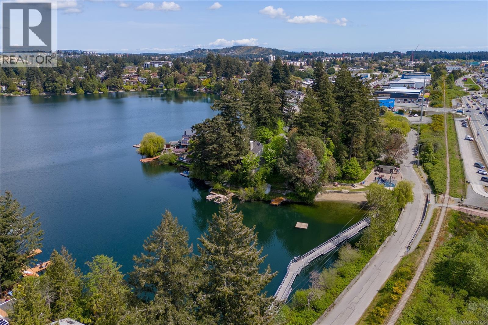 1186 Sikorsky Rd, Langford