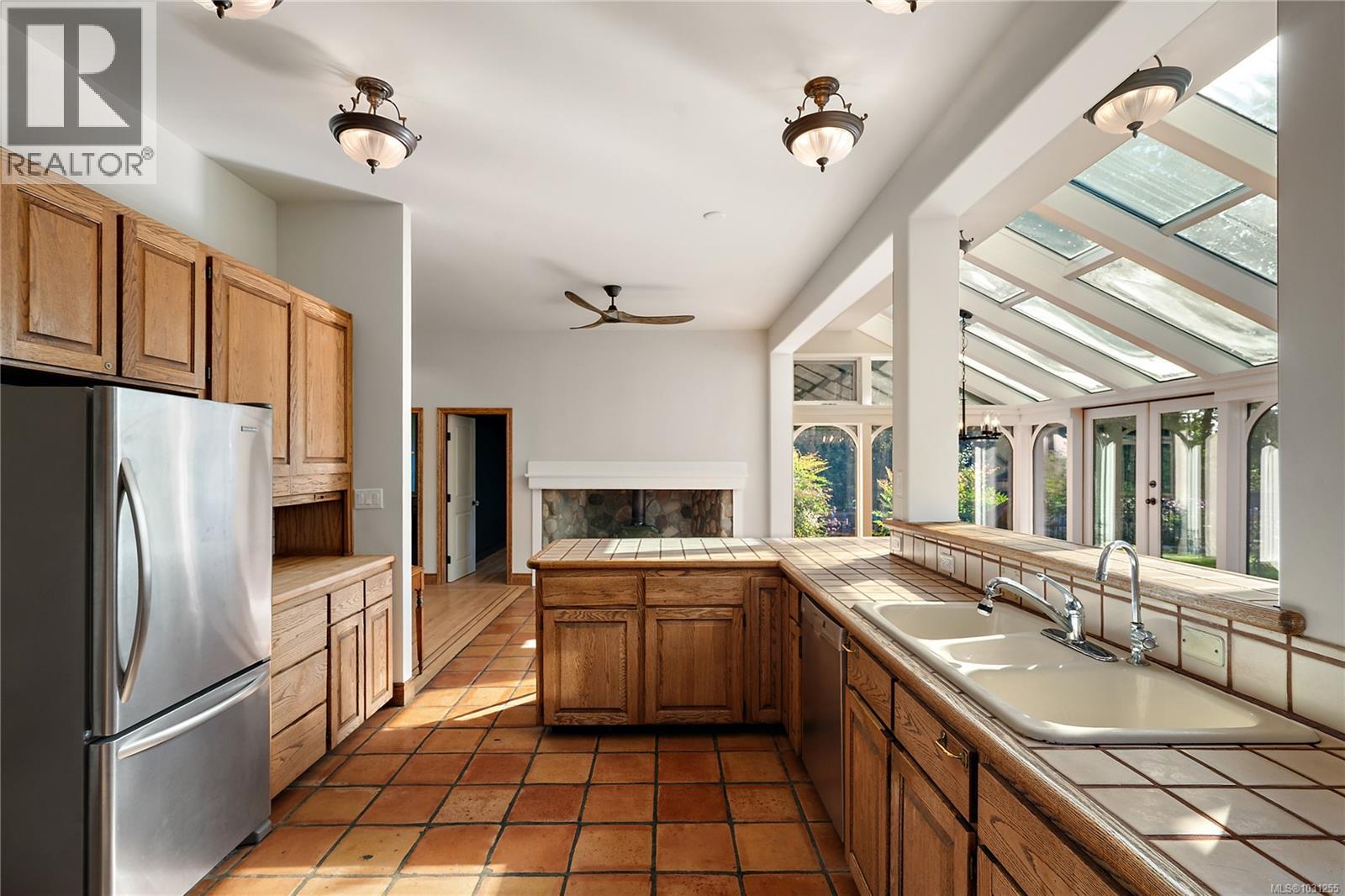 845 Downey Rd, North Saanich