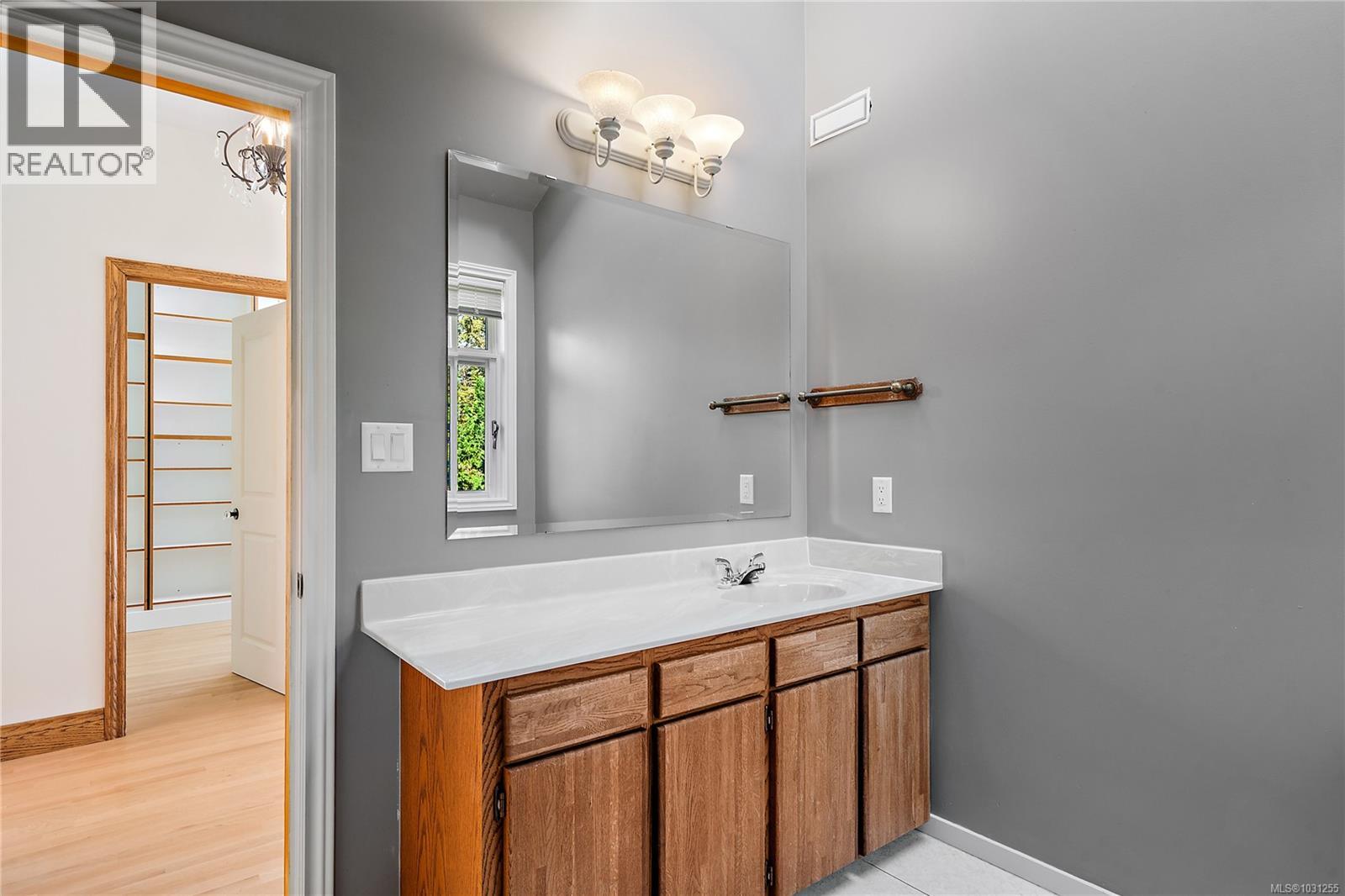 845 Downey Rd, North Saanich