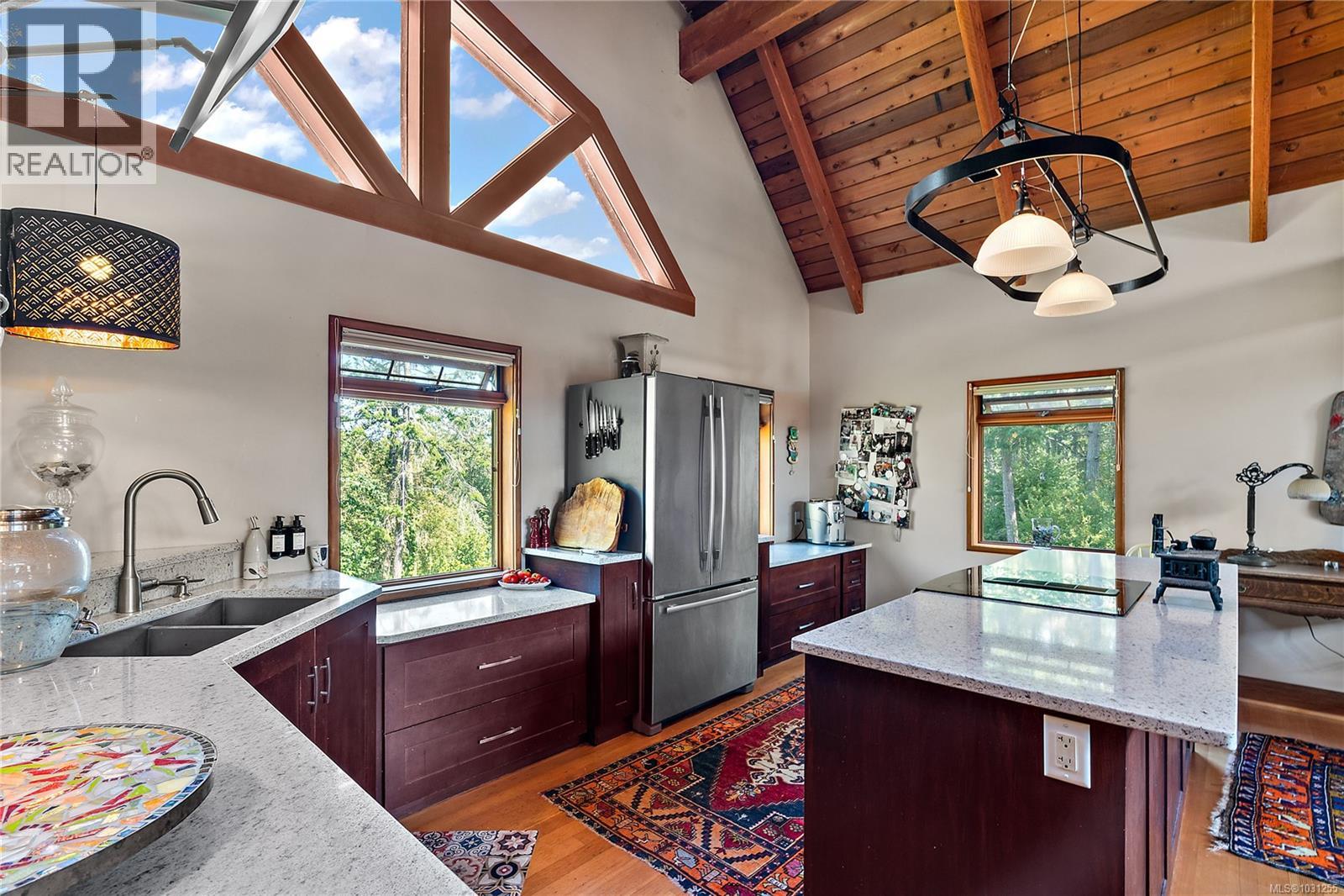 845 Downey Rd, North Saanich