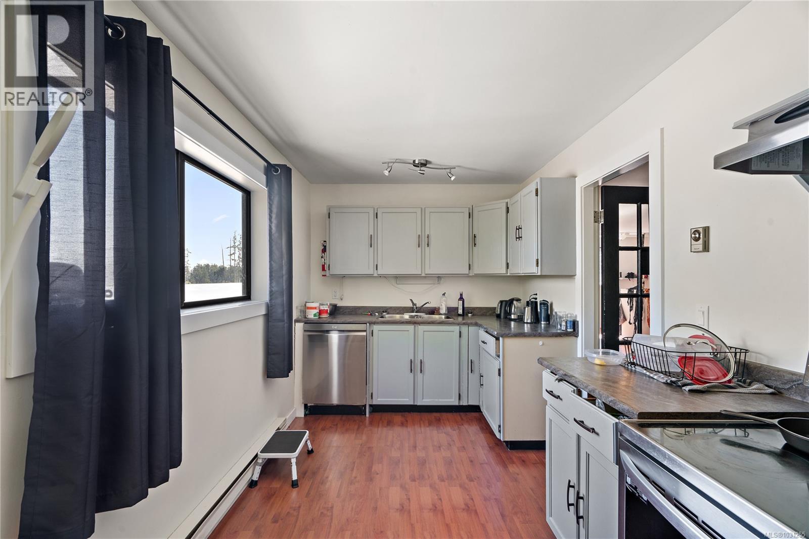 845 Downey Rd, North Saanich