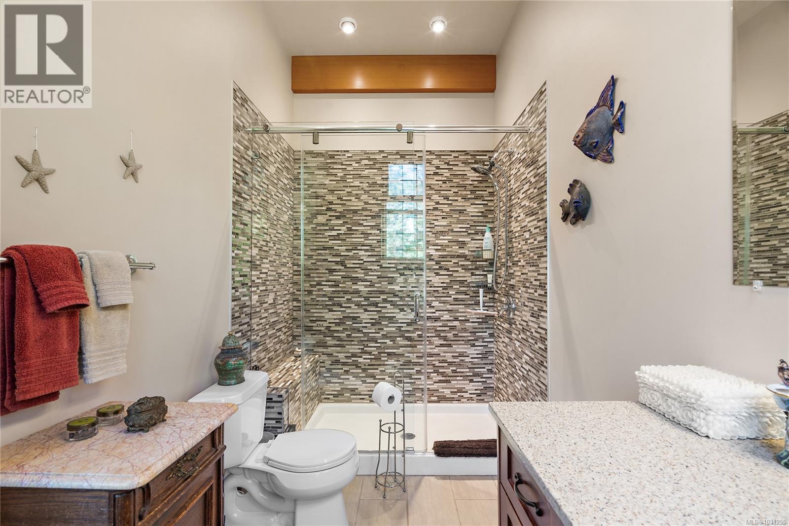 845 Downey Rd, North Saanich