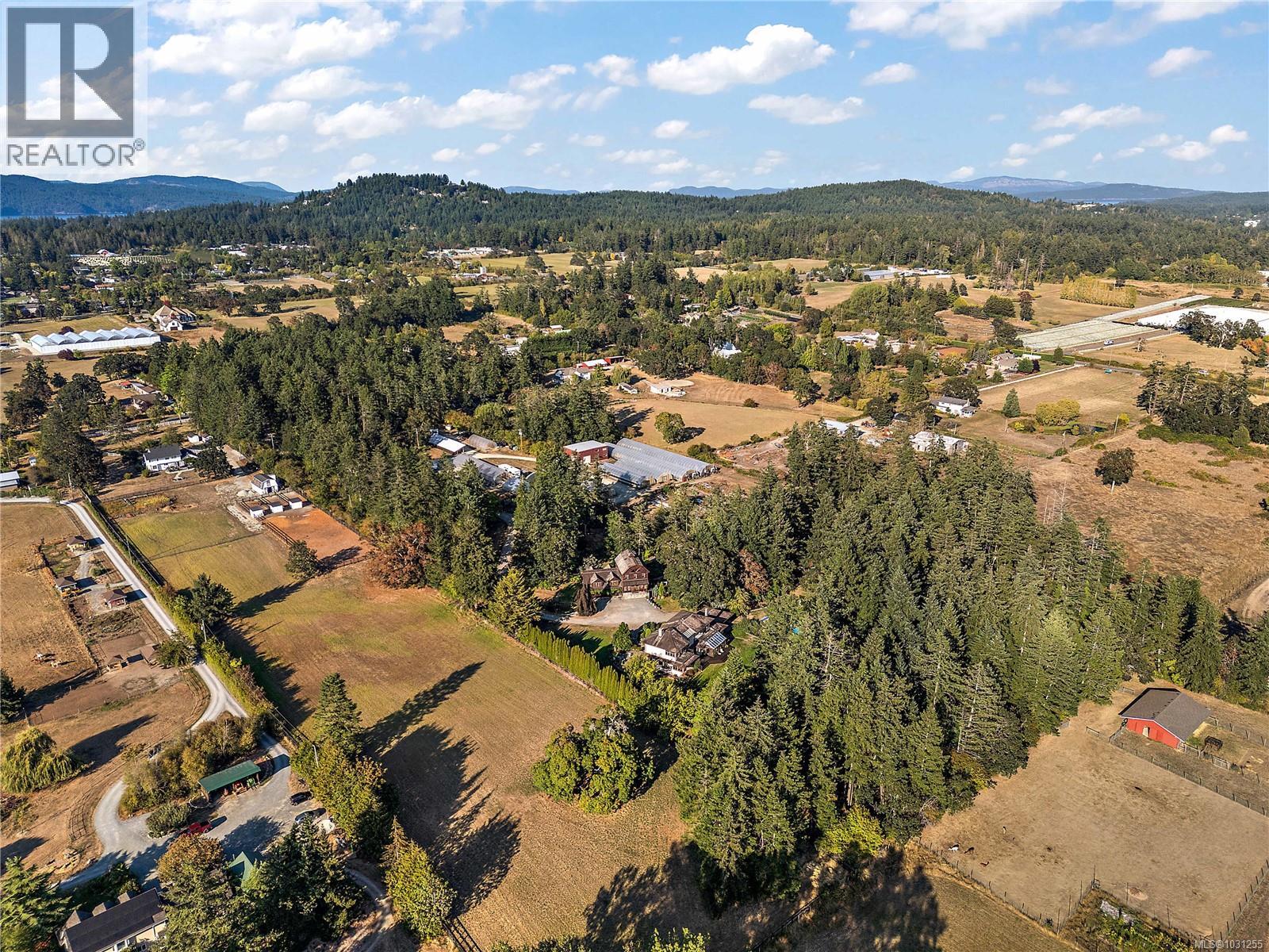 845 Downey Rd, North Saanich