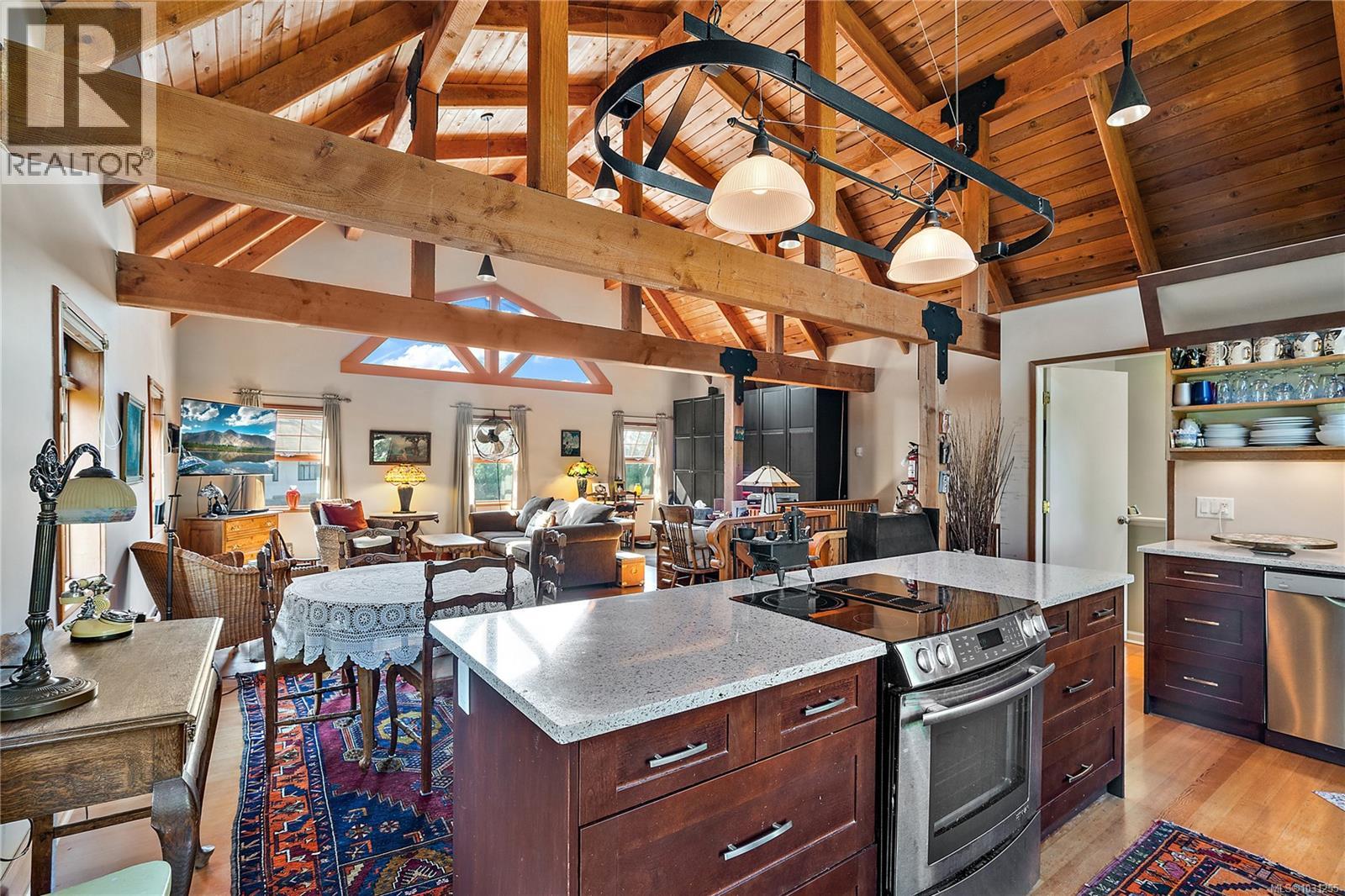 845 Downey Rd, North Saanich