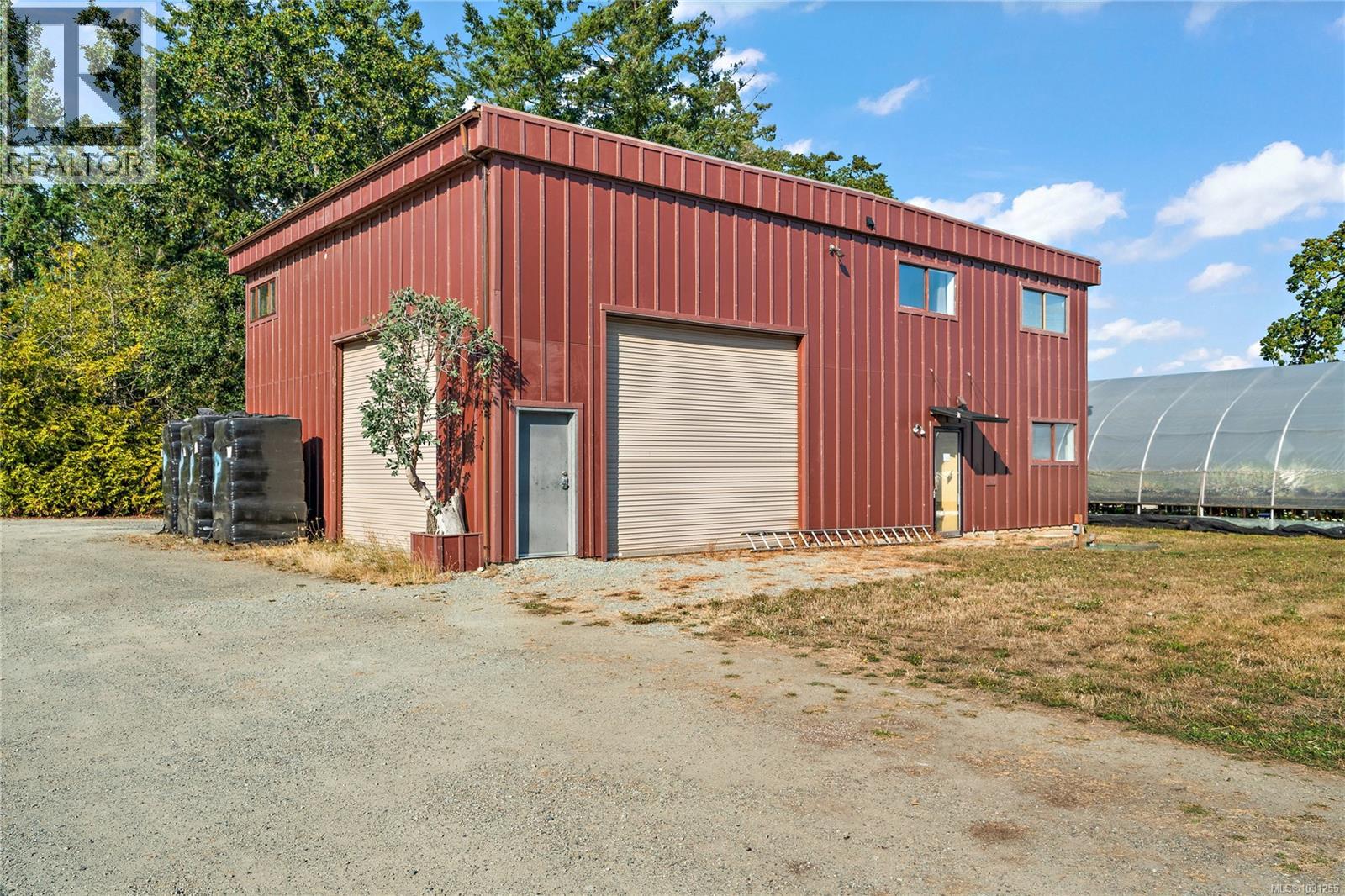 845 Downey Rd, North Saanich