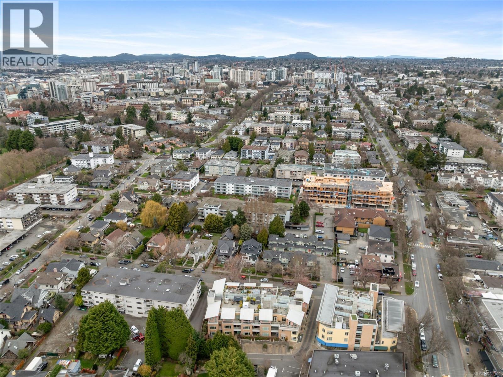 #304 1035 SUTLEJ ST - 42