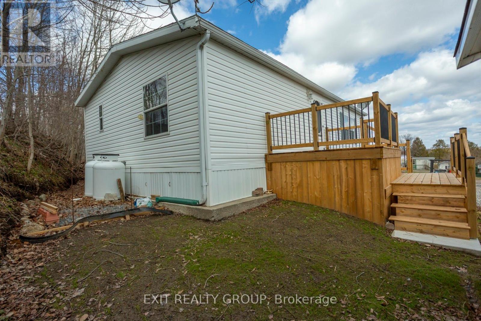 5-152 CONCESSION ROAD 11 W - 4