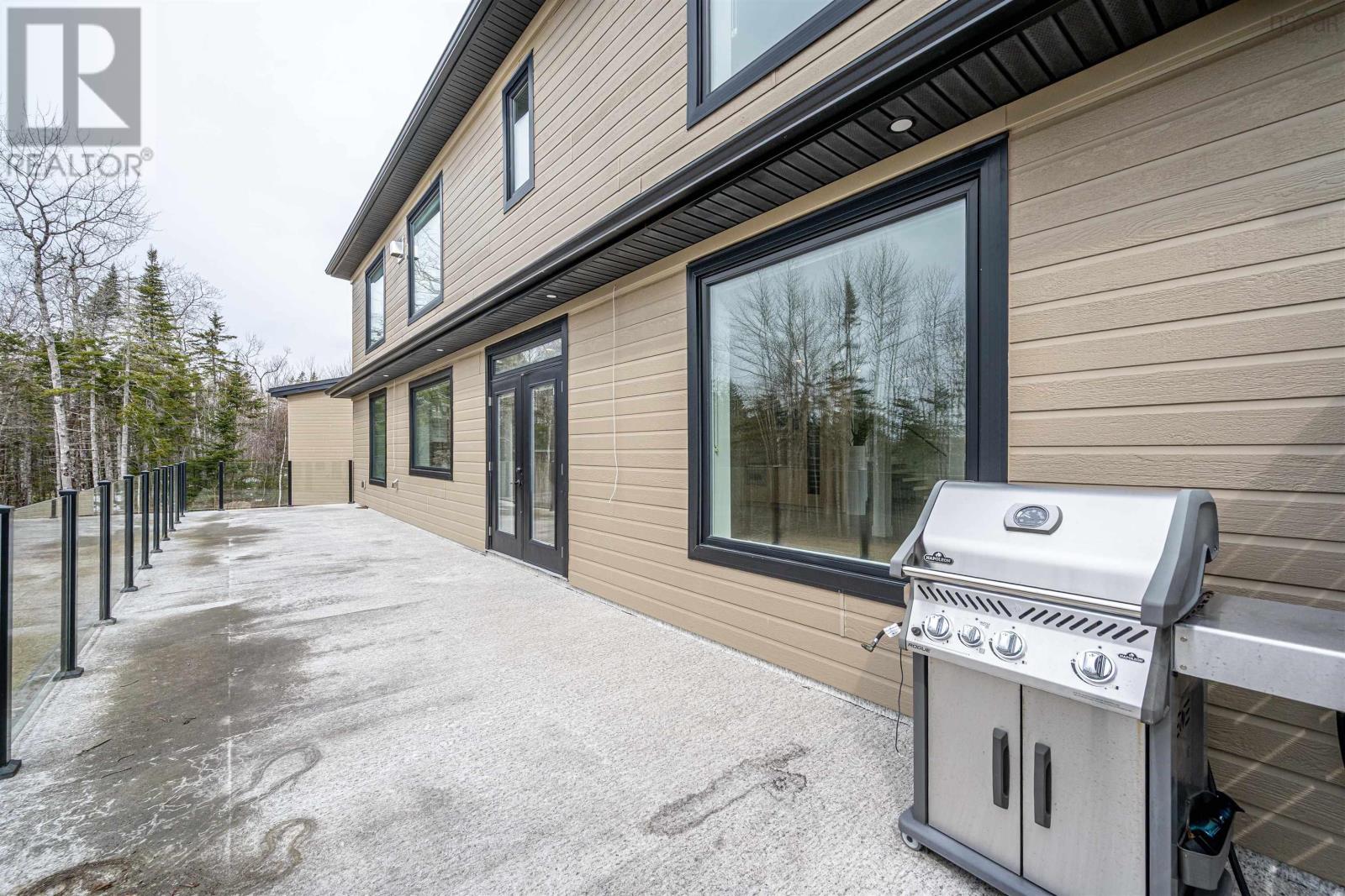 Property 32 of 49 of 11 ARGYLE Close